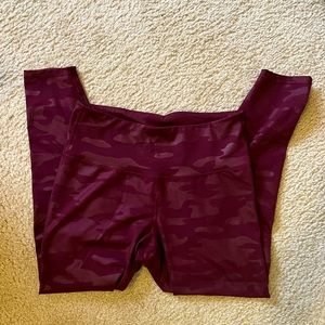 Old Navy Elevate camouflage leggings